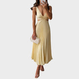 Katarina - Elegantna Haljina s V-Izrezom i Plisiranim Suknjom