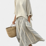 Cjelina Casual Daisy s Oversize Majicom i Midi Suknjom s Prugama od Lino Bambusa za Elegantni i Udoban Stil
